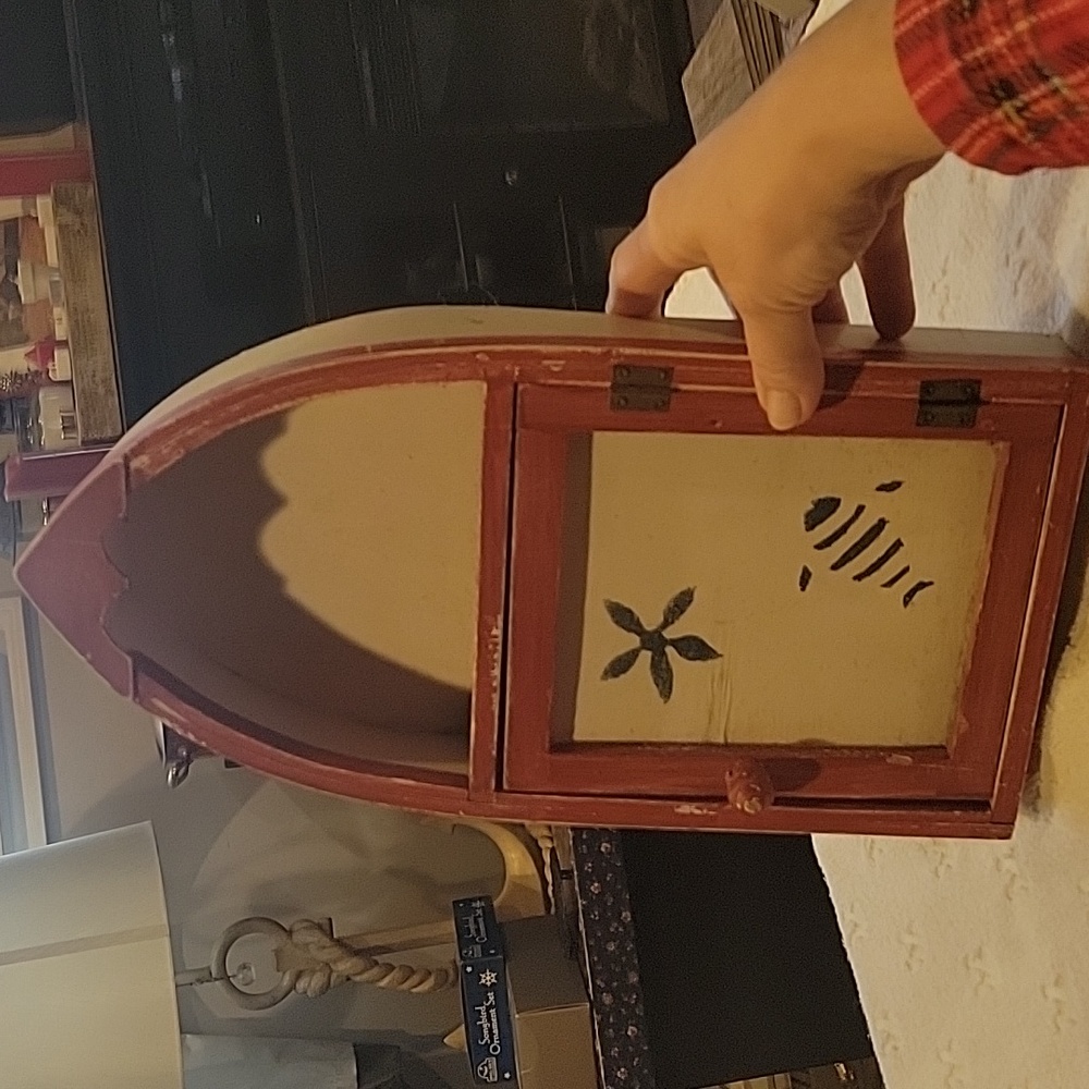 5 For 25.00/Boat Key keeper/ Shelf/Wall Hanger Prim./Good Cond.